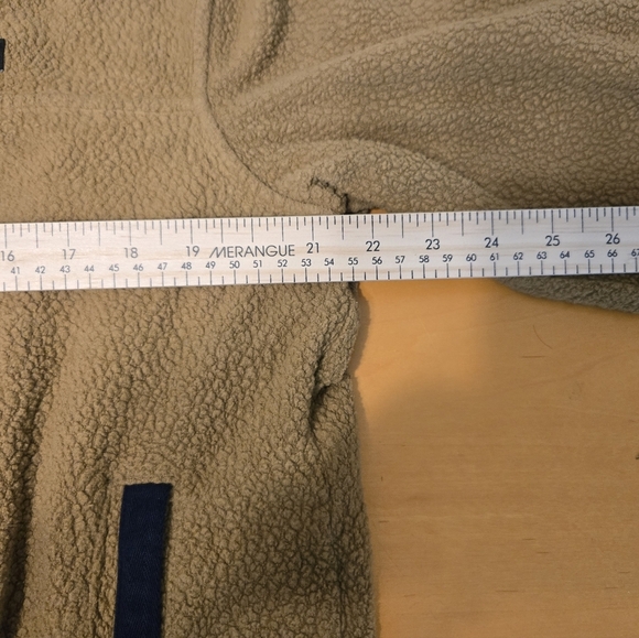 Patagonia Men's Button Pullover - Picture 5 of 7